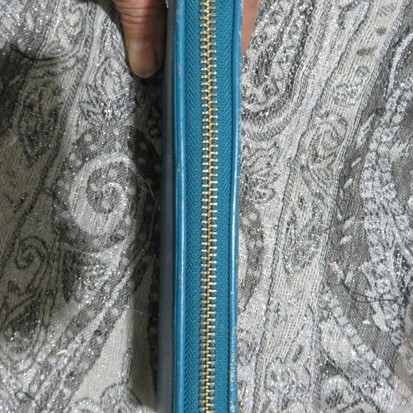 Marc by Marc Jacobs Full Zip Leather Long Wallet Teal Blue - Picture 9 of 12